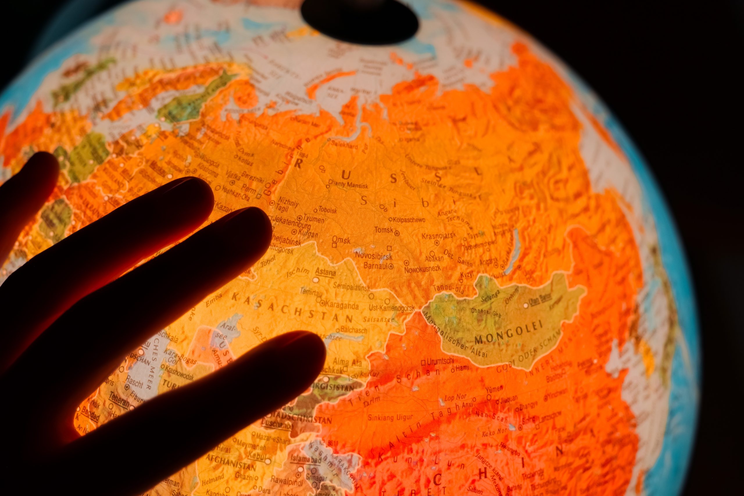 Who are we? The pioneers of demography